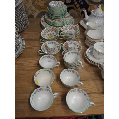 662 - Minton Haddon Hall assorted tea and dinner ware