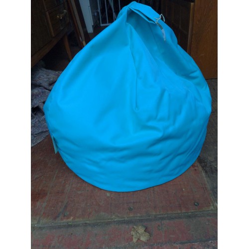 308 - 2 Gildaltd bean bags