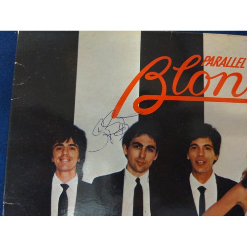 535 - Blondie, Parallel Lines, Vinyl LP album CDL 1192-B signed in biro to the front and back covers by al... 