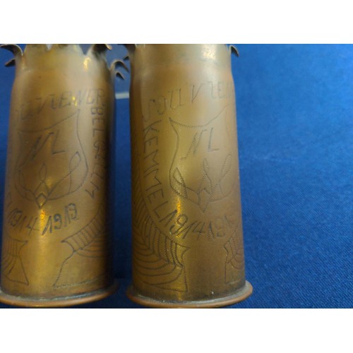 409 - Pair of WWI trench art shells, engraved Souviener Kemmel, Belgium 1914-1919, height 9cm... 