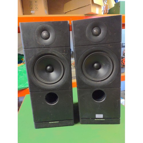 119 - 2 x Mordaunt-short speakers MS3.40