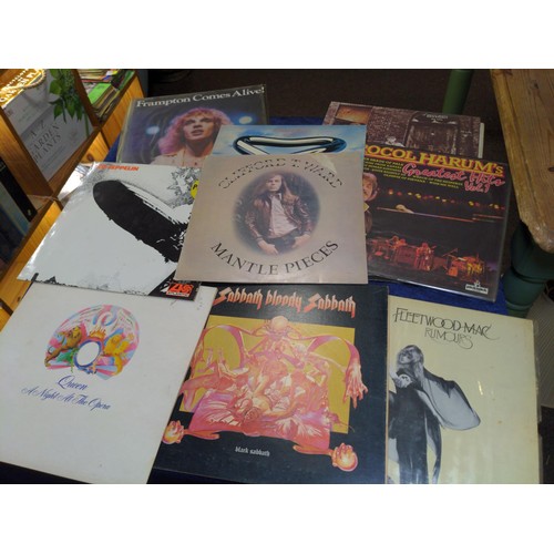 316 - Approx. 34 vinyl rock and pop LP's inc. The Who (multiple), Mike Oldfield, Black Sabbath, Led Zeppel... 