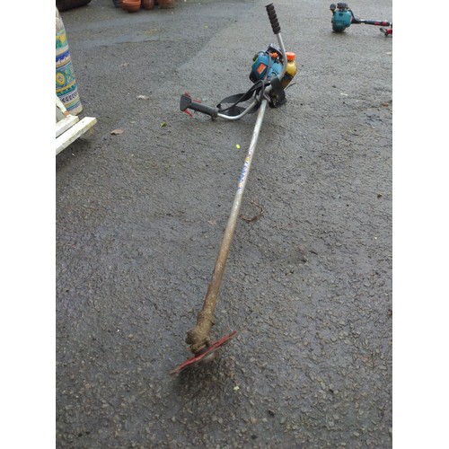 96 - Makita petrol Strimmer/brush cutter RBC260 