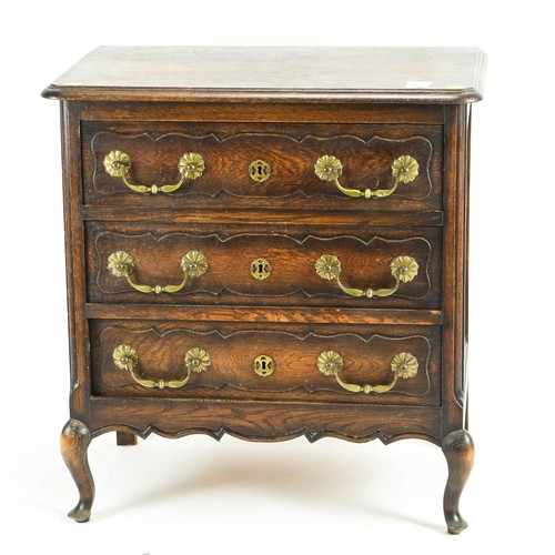 551 - C19 French oak commode chest, 3 drawers on small cabriole supports. W71cm D45cm H76cm