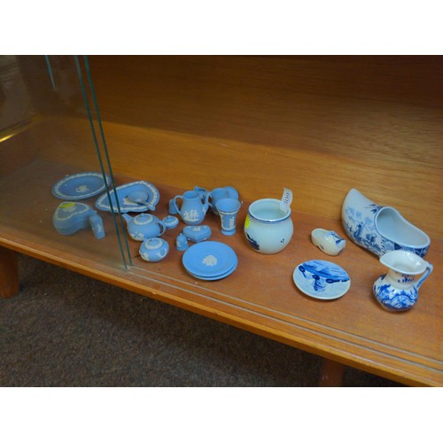 309 - Collection of Wedgwood Jasper ware, Delft, etc