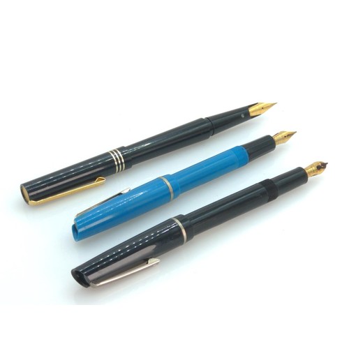 406A - Collection of various pens and accessories, including two Osmiroid 65, Osmiroid pen set, Sheaffer's ... 