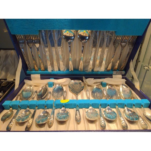 457A - Canteen of silver plated cutlery, (6 place setting) together with other boxed plated flatware and a ... 