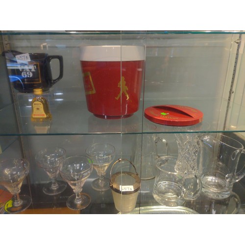 457B - Breweriana- Johnnie Walker ice bucket, VAT 69 whisky jug and other assorted jugs, vases & glasse... 