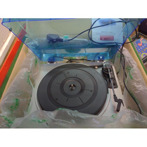 117 - Tevion USB record player in box