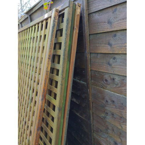 20 - 4 x fence trellis panels 3 x 180 x 180 and 1 x 180 x 160cm