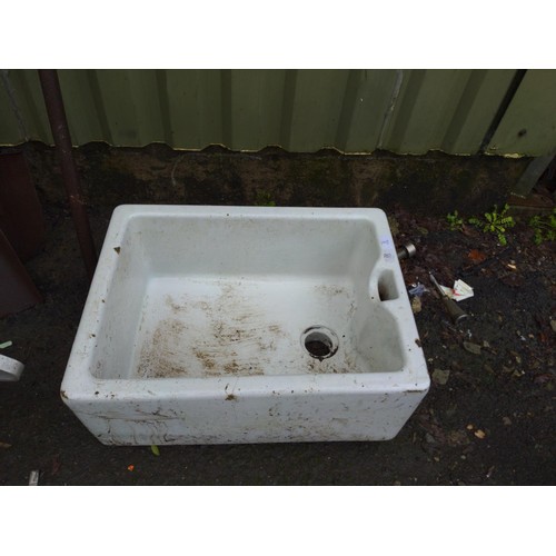 6 - Belfast sink to be used as planter (AF) 61 x 46 x 26cm