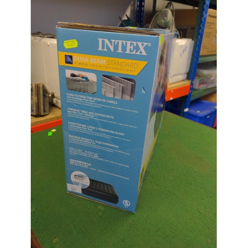 80 - Intex blow up bed BNIB 152cm x 203cm x 42cm 