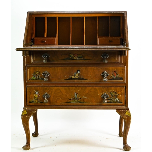 645 - A chinoiserie 3 drawer bureau. W76cm D44cm H103cm