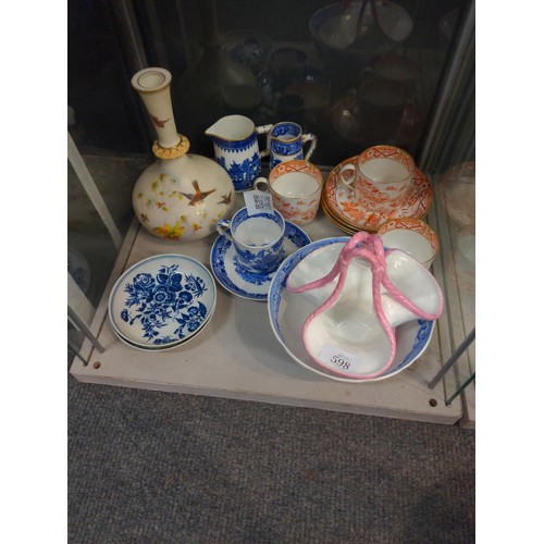 598 - Collection of C18th and C20th Worcester porcelain, including two with crescent shaped marks (C18th),... 