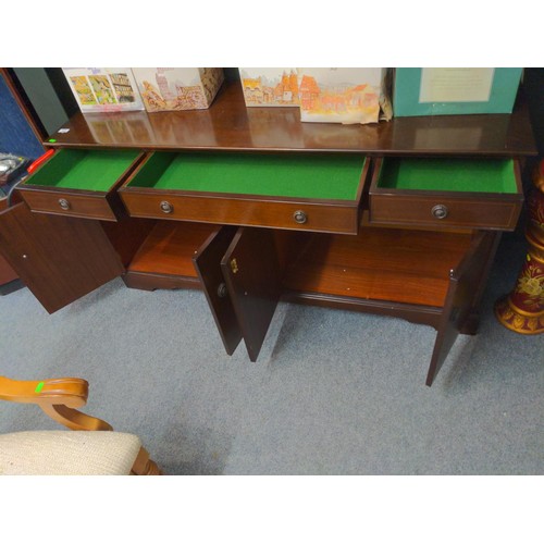 342 - Mahogany sideboard with three drawers plus two cupboards and four doors. W153 D47 H76cm