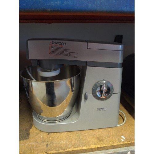 132 - Kenwood classic mixer with dough hook, no K beater or whisk attachment