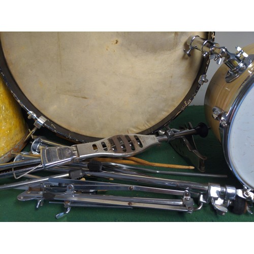 211 - Part drum kit, Snare, bass etc + foot pedals, two odd sized drum sticks etc..