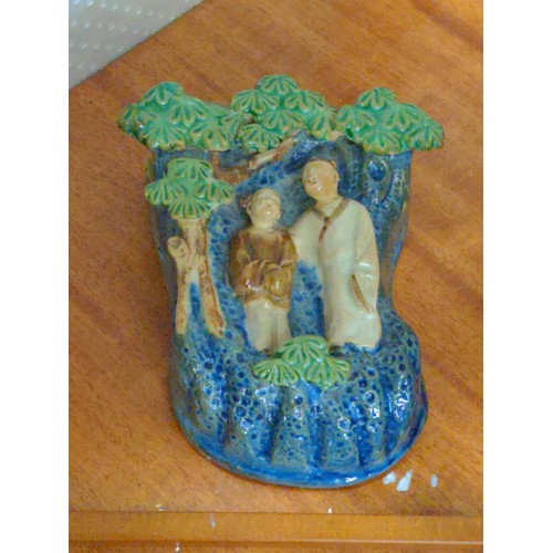 625 - Chinese pottery wall pocket, with two moulded figures, W14 x D6 x H17CM