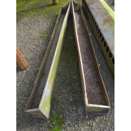 82 - 3 x Galvanised feeders 