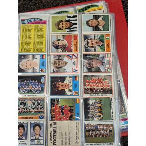 722 - Various vintage football ephemera inc. cards, programmes etc.