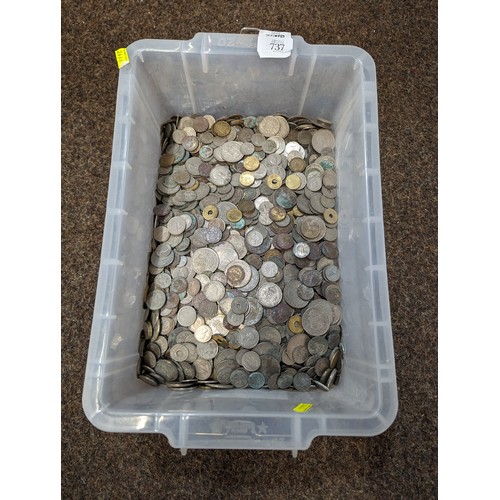 737 - Large tub of coins, gross weight including tub 14.6kg