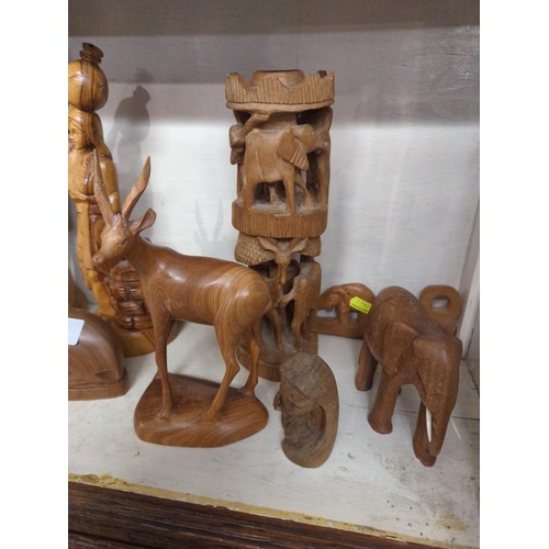 345 - Various treen items inc. African carved animals, turned bowl etc.