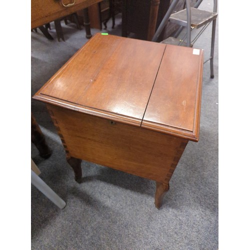 389 - Mahogany dovetailed work box on legs with castors. 43 x 43 x H 55cm 