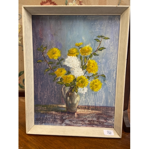 752 - Still life of vase and flowers in oils signed to back Mary Popham. Dimensions 37 x 48 cm