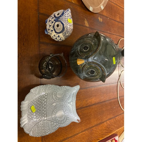 493 - Ceramic Owl  plus 3 others Dia 23 cm largest.