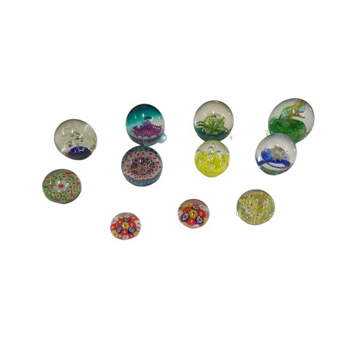 60 - Glass paper weights inc. mille fiore and Caithness 11 in total