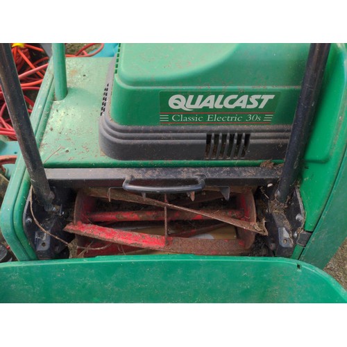 1110 - Qualcast classic electric mower