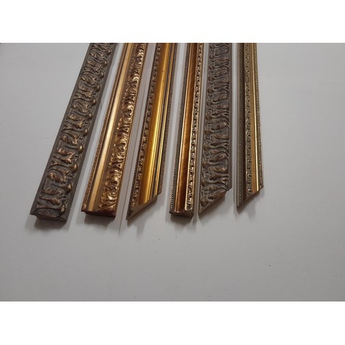 1133 - Large quantity of picture frame making lengths