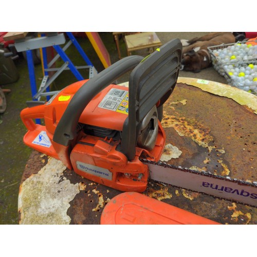 1096 - Husqvana 236X-TORQ petrol chainsaw