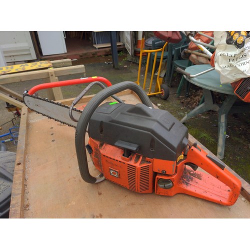 1105 - Husqvarna petrol chainsaw