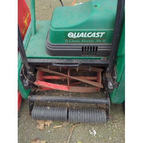 1110 - Qualcast classic electric mower