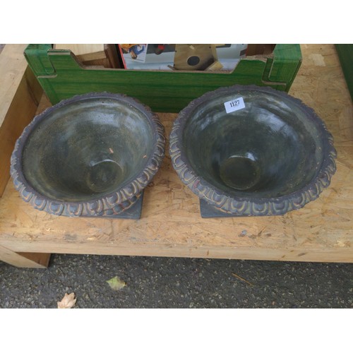 1127 - 2 x small urn style planters 