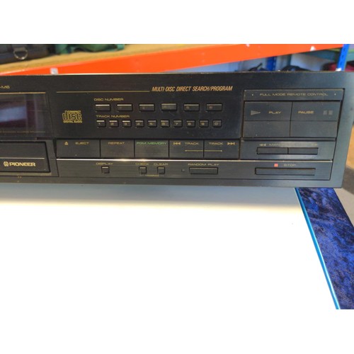 1296 - Pioneer compact disc player PD-M6