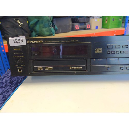 1296 - Pioneer compact disc player PD-M6