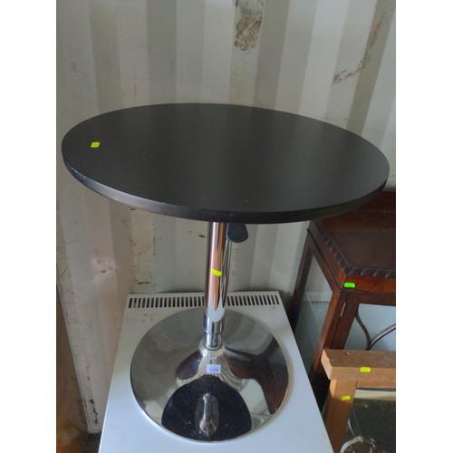 1336 - Adjustable chrome based table