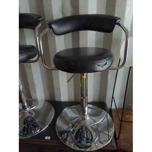 1346 - 2 x chrome bar stools