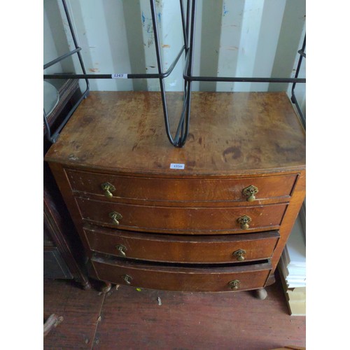 1350 - Small bow fronted chest of drawers 79 x 49 x 82cm