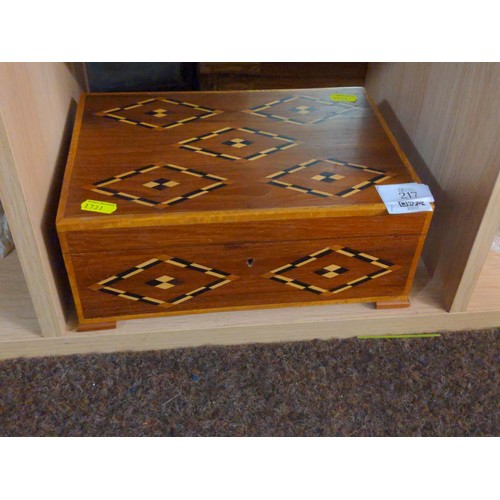 217 - Inlaid wooden jewellery casket with two layers and seven internal compartments. W29 D20H12 cm