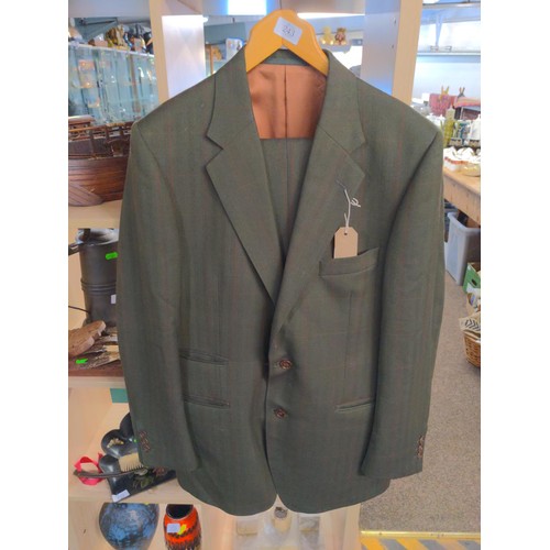 243 - Gieves & Hawkes Saville Row wool two piece suit, size 42S