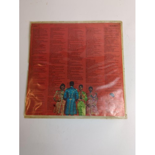 383 - The Beatles SGT. Pepper's Lonely Hearts Club Band vinyl LP