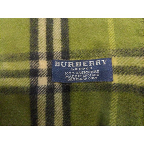 381 - Burberry 100% cashmere scarf in olive green check, slim design with tassels to either side, 16 x 132... 