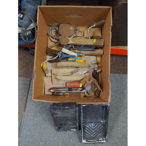 1255 - Small amount hand tools and other items  