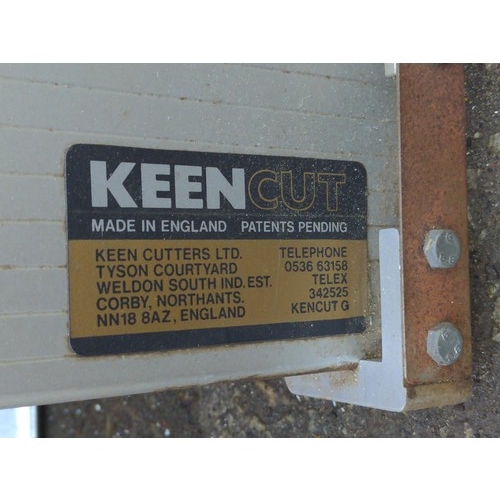 1332 - Large 'Keencut' mount cutter L137cm.