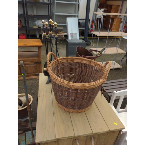 1210 - Companion set, coal bucket & log basket