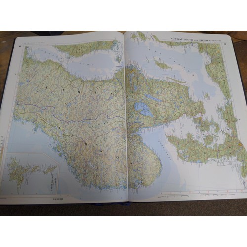 200 - Folio The Times Atlas of the World Comprehensive Edition with box,  printed in 2005