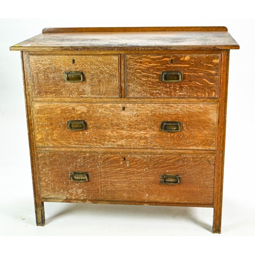 92 - Oak two over two chest of drawers with brass handles W92 x D48 x H84cm